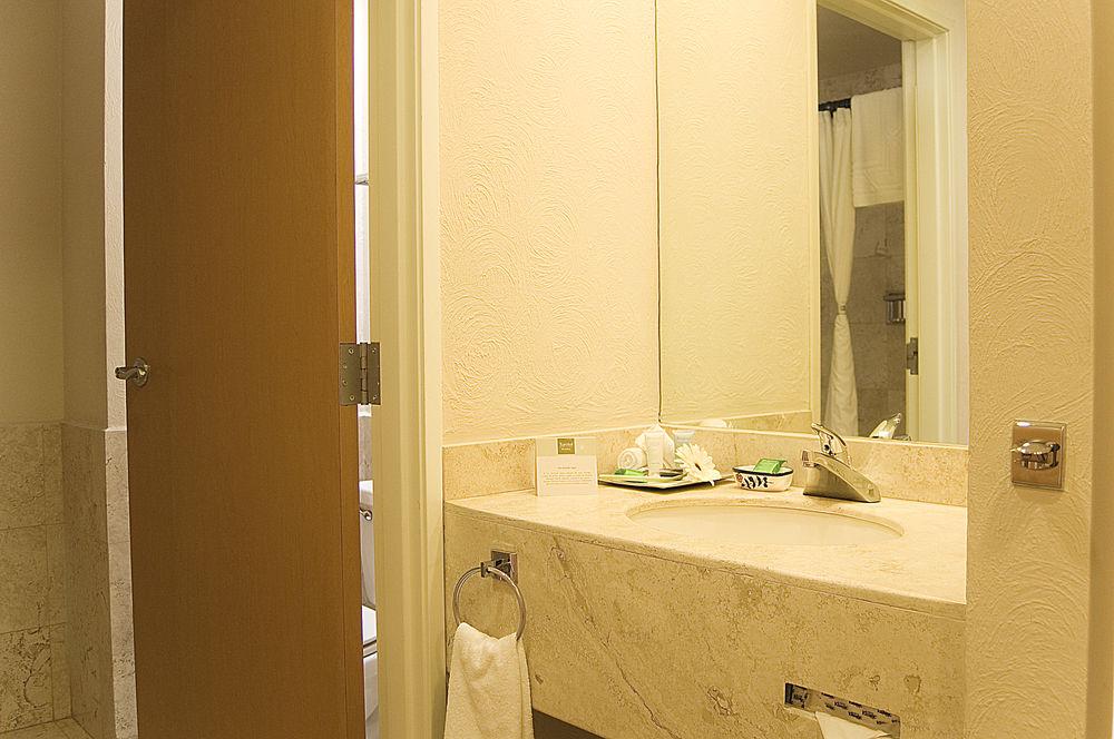 Fato Hotel Керетаро Экстерьер фото