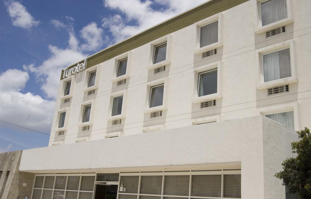 Fato Hotel Керетаро Экстерьер фото